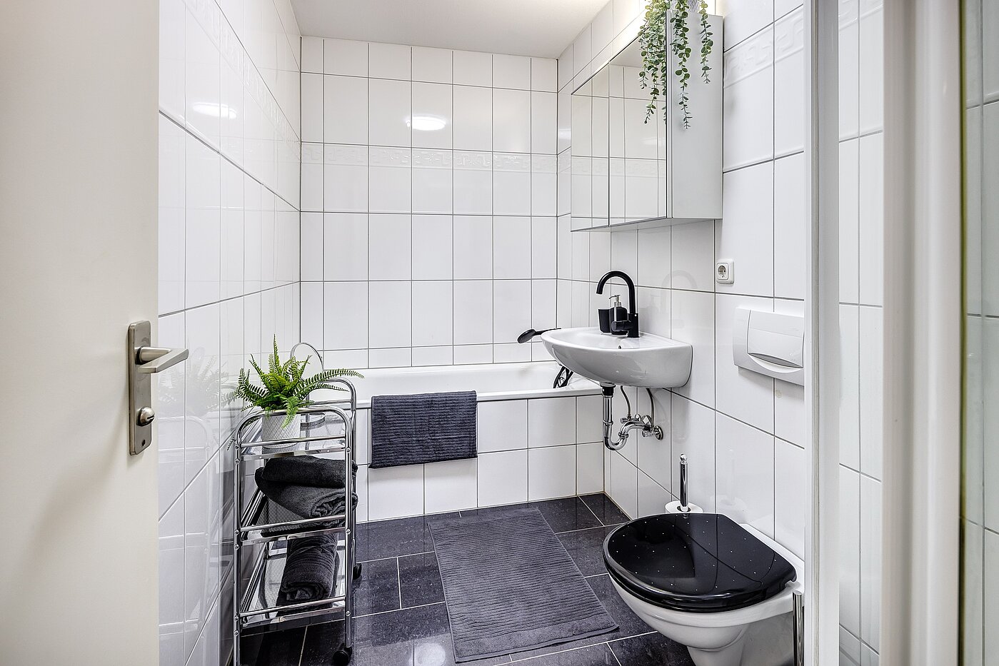 Apartamento de 1.5 habitaciones | München-Au | 2112ML2 | Bad mit Badewanne...