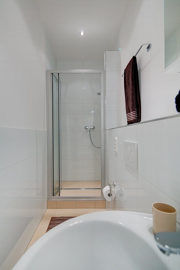 Piso en planta baja de 4 habitaciones | München-Neuhausen | 70471 | ...mit Dusche