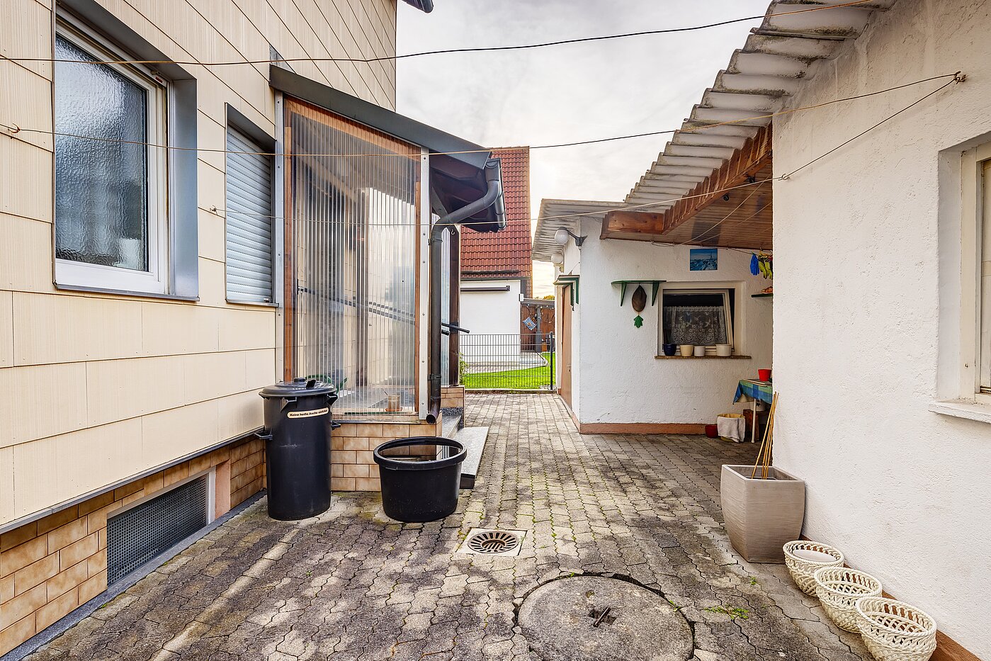 Casa unifamiliar  de 6 habitaciones | Unterschleißheim | 2209ML7 | Anbau mit Werkstatt