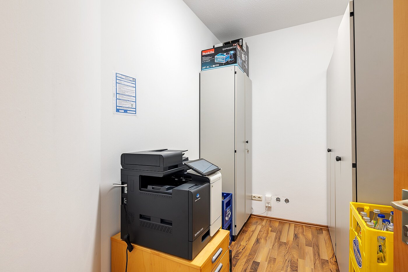 Büro de 9 habitaciones | Weilheim in Oberbayern | 2108ML44 | Akten- und Kopierraum