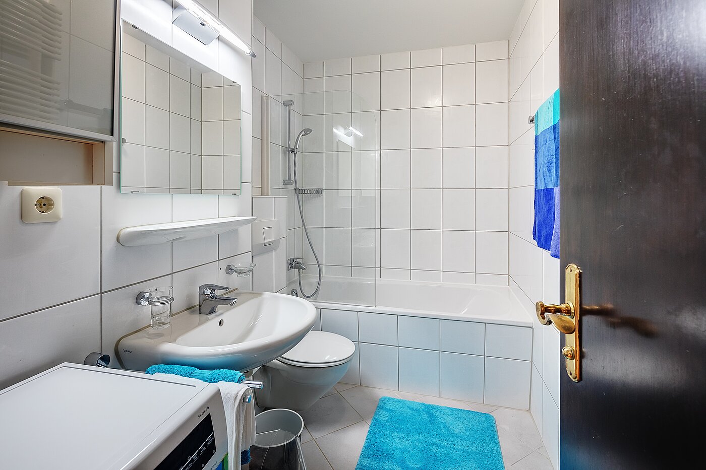 Apartamento de 2 habitaciones | München-Schwabing | 2205ML62 | Bad mit Wanne...