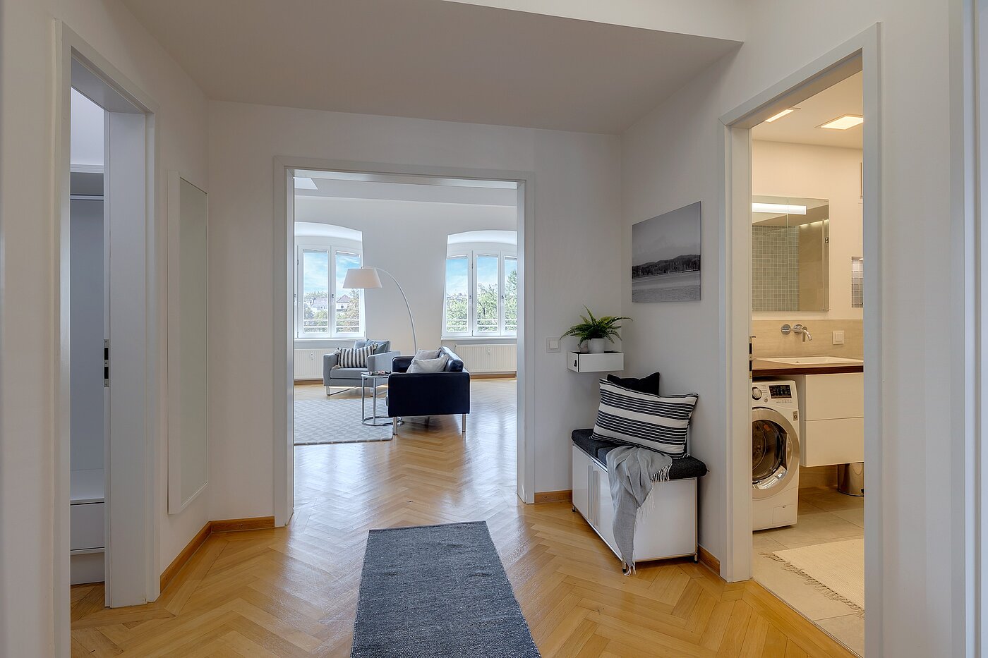 Apartamento de 2 habitaciones | München-Schwabing | 2208ML2 | Blick zum Wohnzimmer