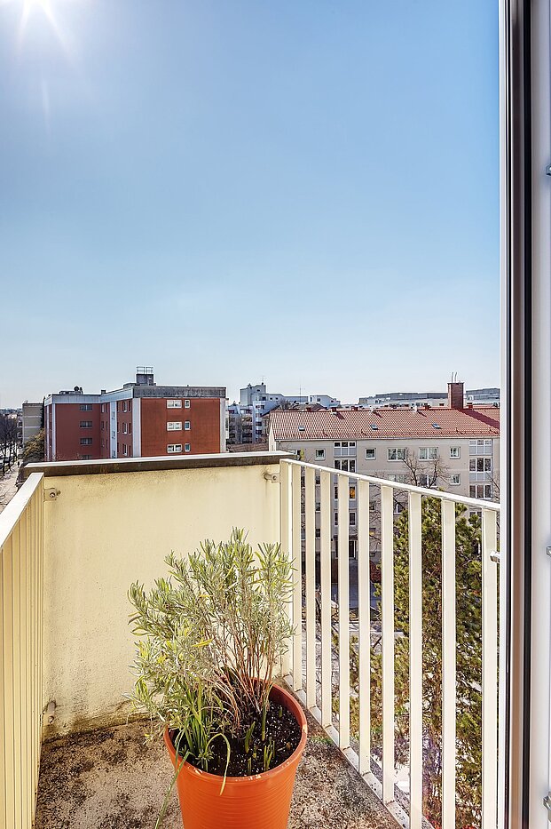 Apartamento de 2 habitaciones | München-Sendling-Westpark | 2003ML10 | ...und kleinem Balkon