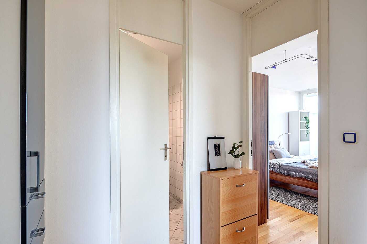 Apartamento de 2 habitaciones | München-Sendling-Westpark | 2010ML9 | Zugang zum Bad u. Schlafzimmer