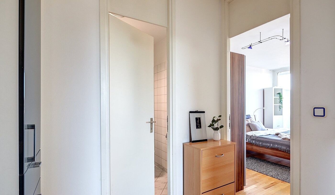 Apartamento de 2 habitaciones | München-Sendling-Westpark | 2010ML9 | Zugang zum Bad u. Schlafzimmer