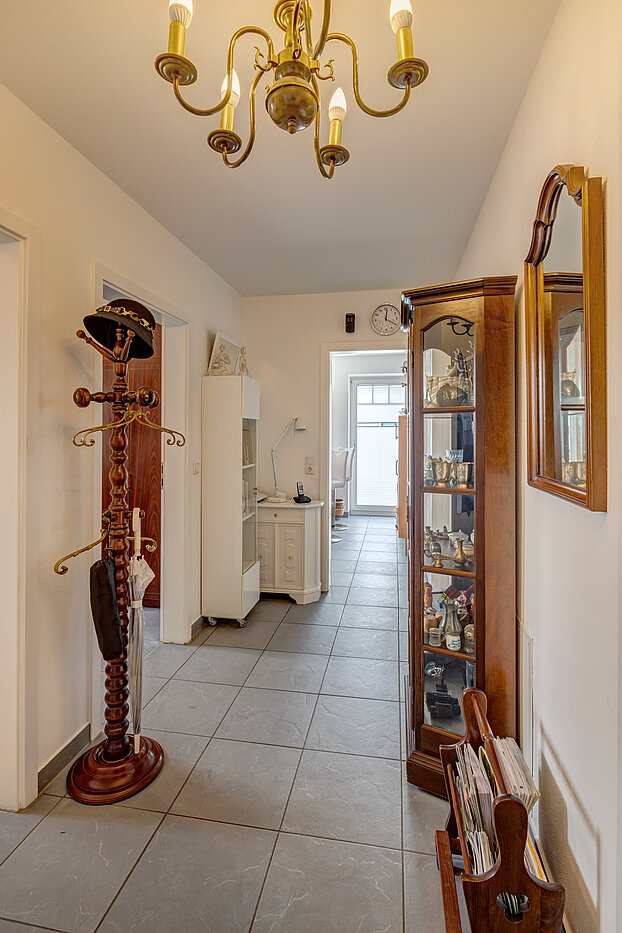 Apartamento de 3.5 habitaciones | Bad Aibling | 70442 | Diele vom Eingang kommend