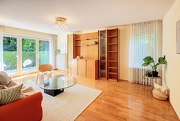 Laim: Amplio apartamento de 4 habitaciones con terraza - libre