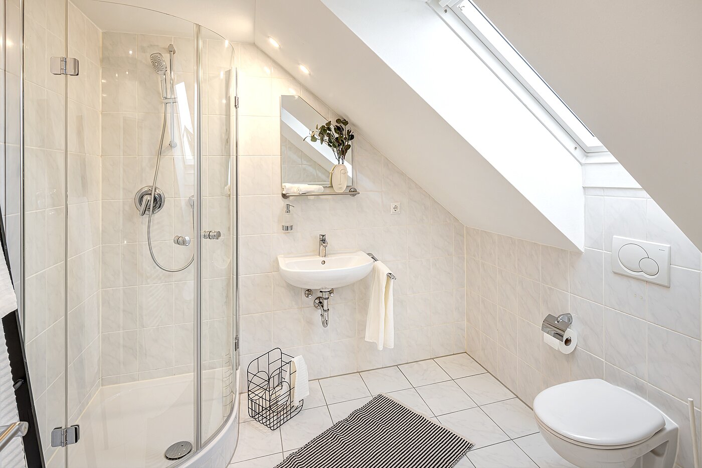 Casa centro adosada  de 5 habitaciones | Unterschleißheim | 70187 | Zusätzliches Duschbad im DG...