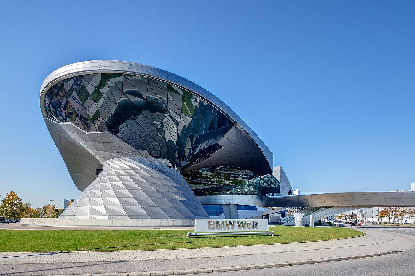 Piso en planta baja de 1 habitación | München-Milbertshofen | 2202ML8 | BMW Welt