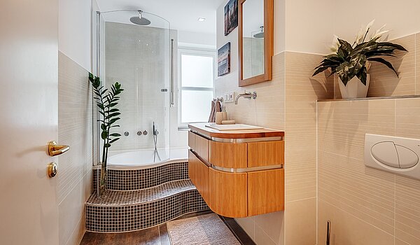 Apartamento de 3 habitaciones | München-Harlaching | 2108ML3 | Modernes Wohlfühl-Bad mit...