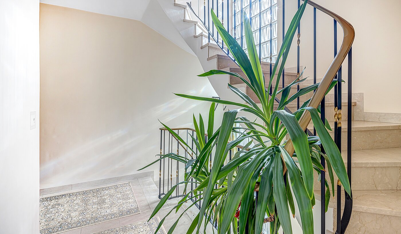 Casa unifamiliar  de 6 habitaciones | Unterschleißheim | 2209ML7 | Treppenaufgang