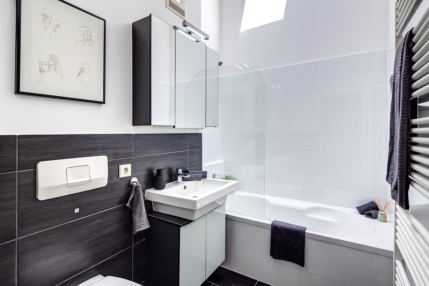 Apartamento de 2 habitaciones | München-Untermenzing | 70177 | Modernes Badezimmer...