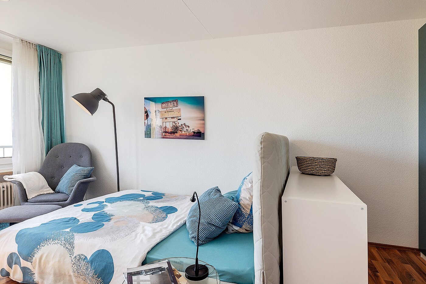 Apartamento de 1 habitación | München-Oberföhring | 2104ML2 | Das Bett als Raumtrenner