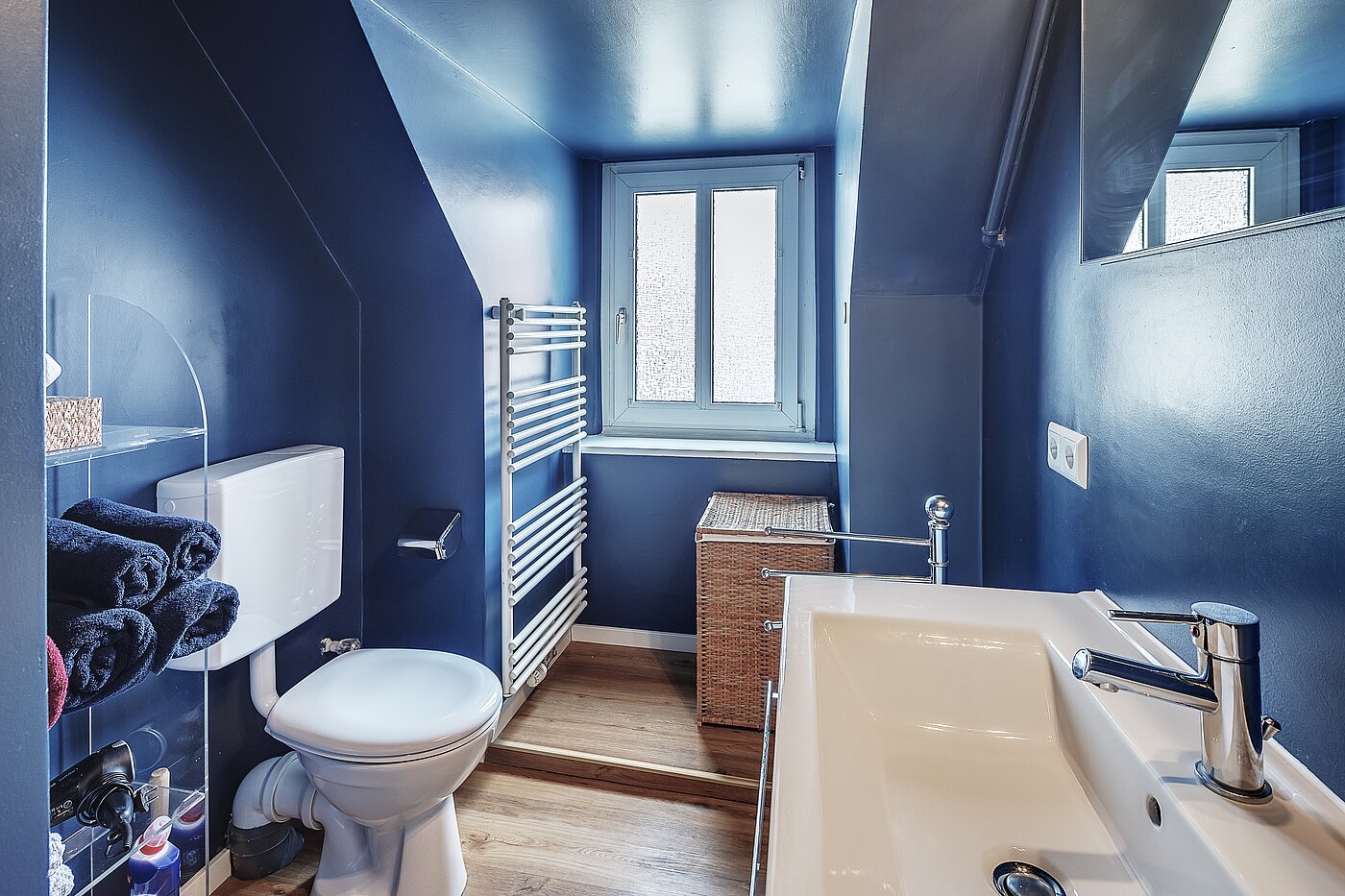 Apartamento de 2 habitaciones | München-Maxvorstadt | 2211ML6 | Helles Duschbad