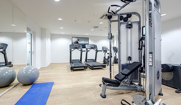 Apartment de 1.5 habitaciones | München-Neuhausen | 703131 | Fitnessbereich