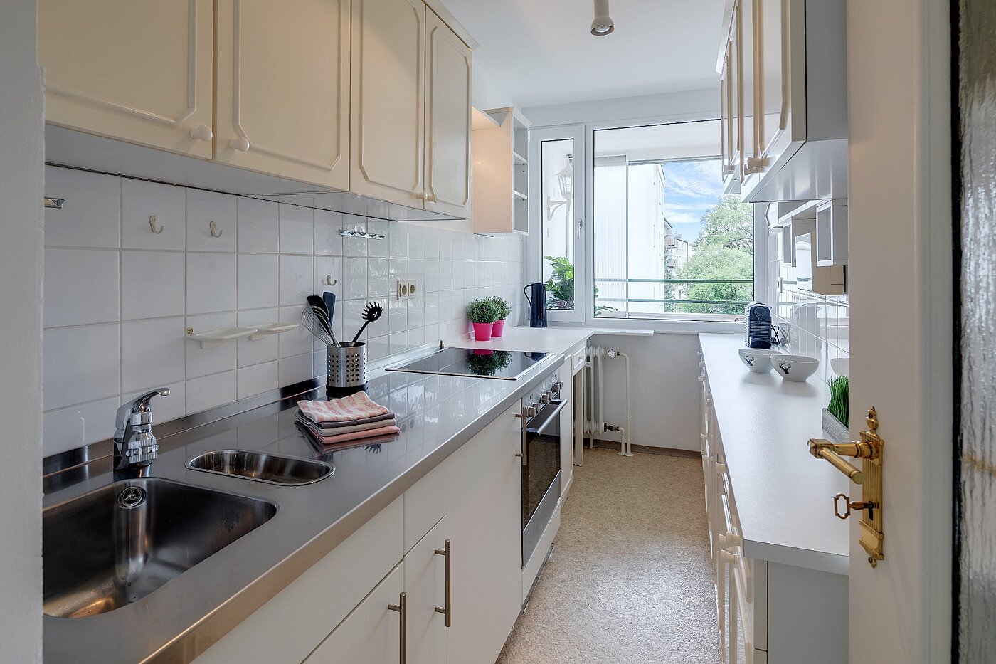 Apartamento de 2 habitaciones | München-Berg am Laim | 1803ML4 | Küche mit Fenster