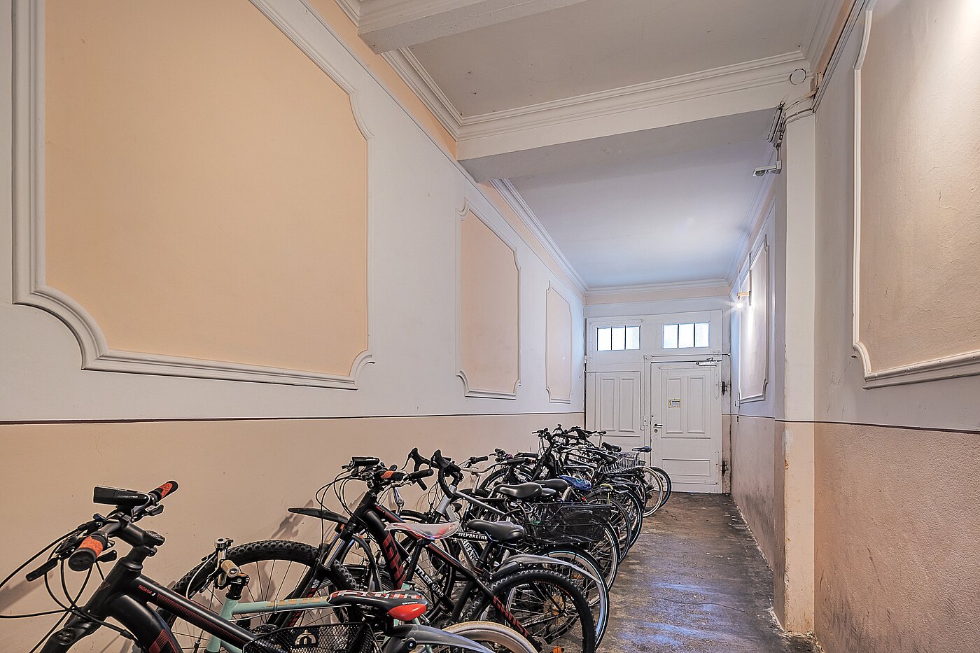 Piso en planta baja de 2 habitaciones | München-Sendling | 703811 | Fahrräder