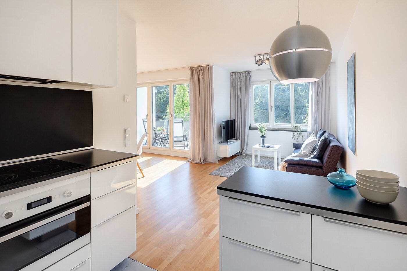 Apartamento de 2 habitaciones | München-Schwabing | 70278 | Übergang zur Küche