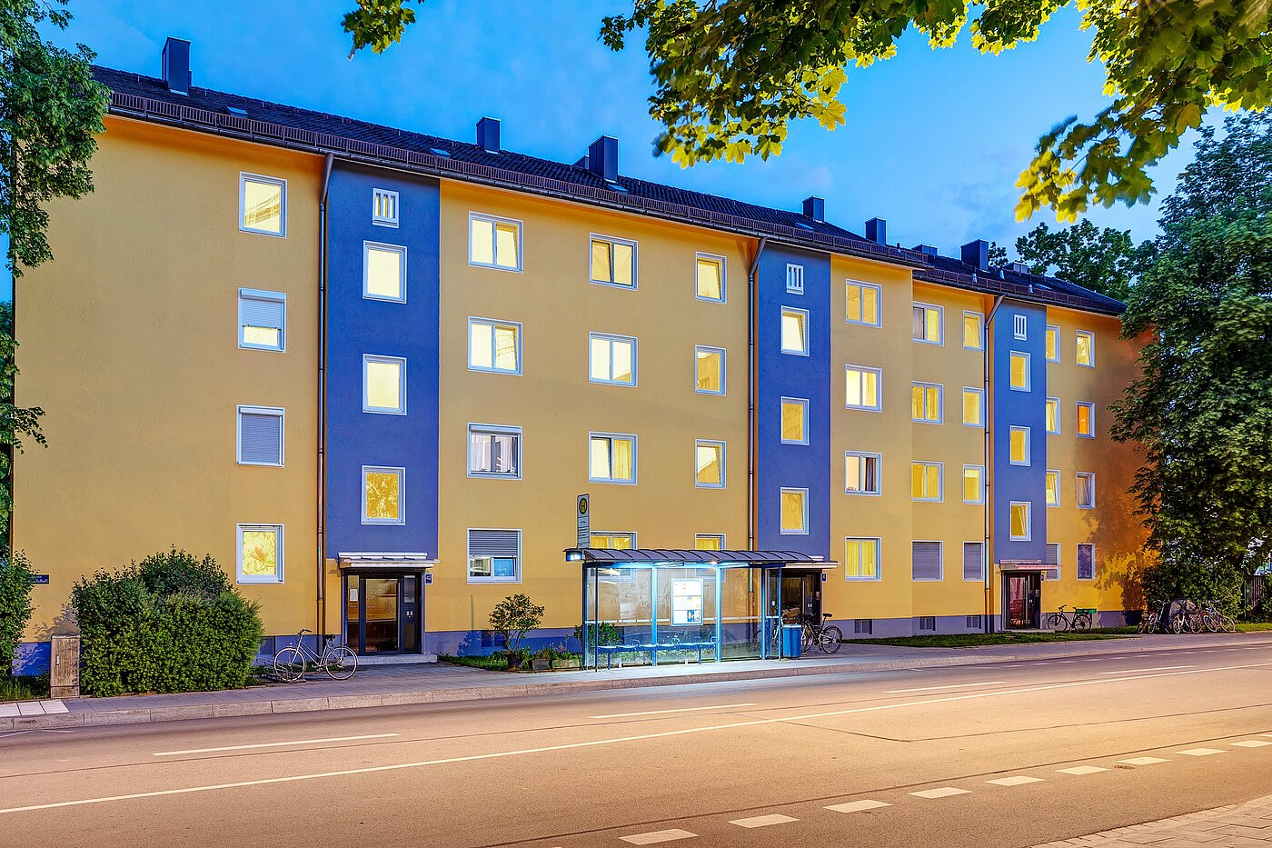 Apartamento de 2.5 habitaciones | München-Berg am Laim | 70030 | Straßenseite