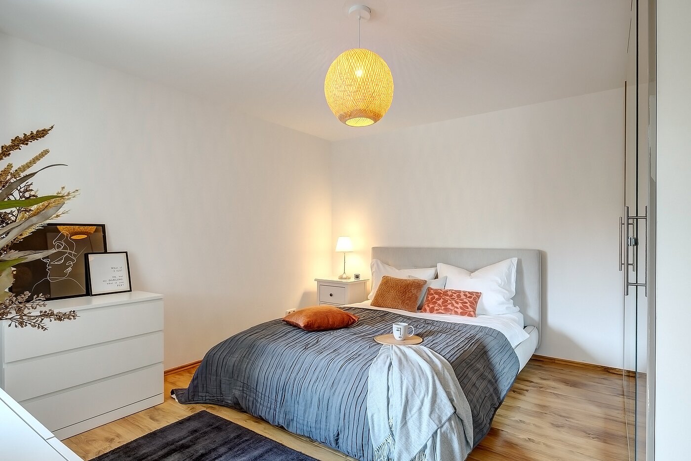 Apartamento de 2 habitaciones | München-Maxvorstadt | 70001 | Gemütliches Schlafzimmer