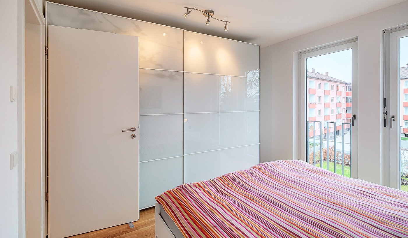 Apartamento de 3 habitaciones | München-Moosach | 70164 | ...mit großen Fensterfronten