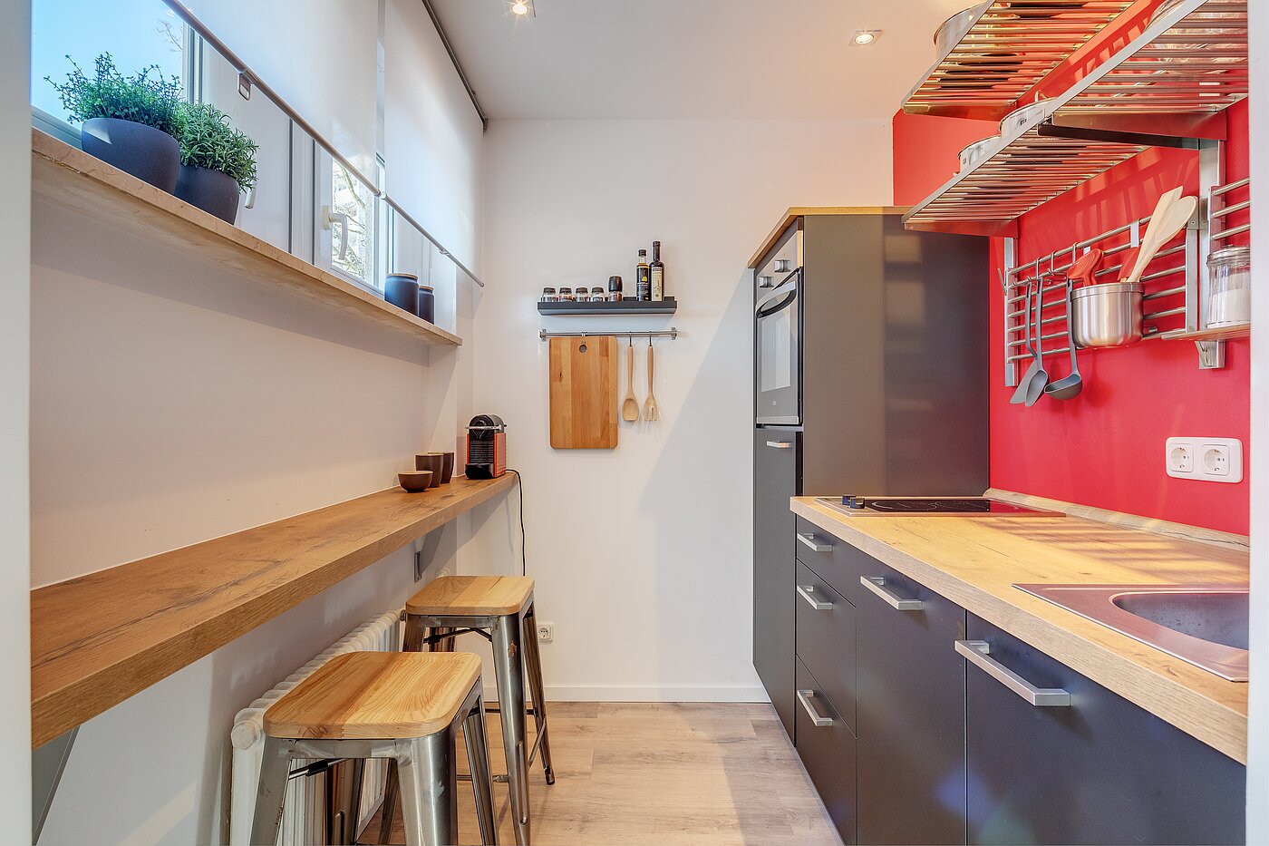 Piso en planta baja de 2 habitaciones | München-Moosach | 70462 | Barhocker