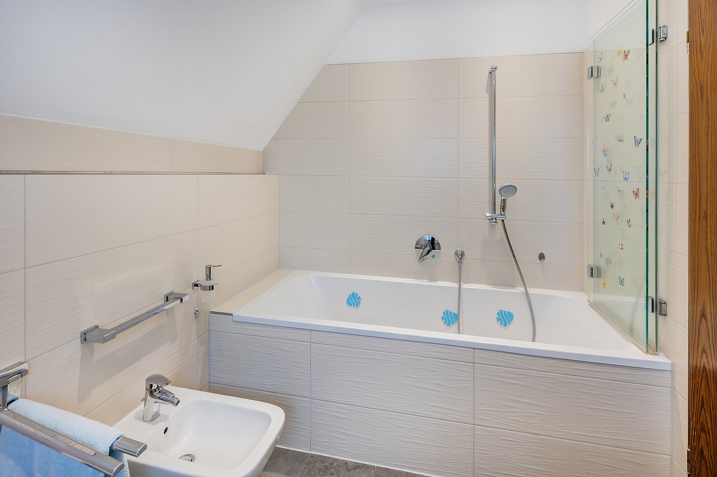 Casa unifamiliar  de 8 habitaciones | 70229 | ...mit Badewanne...