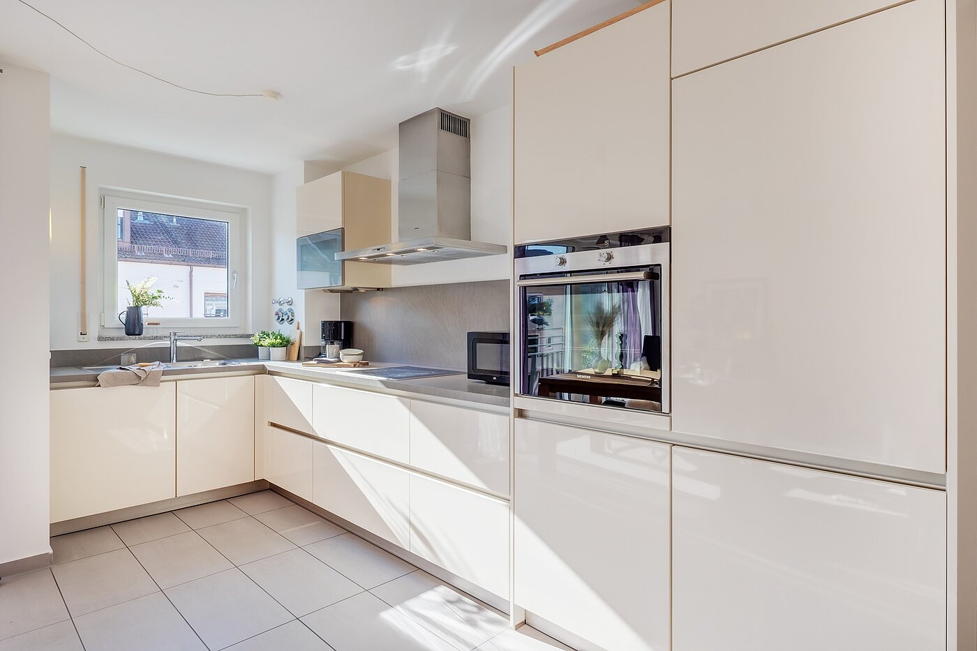 Apartamento de 2.5 habitaciones | München-Obergiesing | 70270 | Helle Eckküche