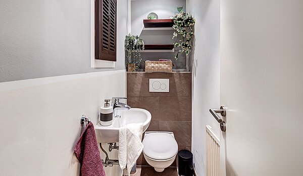 Adosado esquinero de 6 habitaciones | Germering | 70033 | Gästetoilette