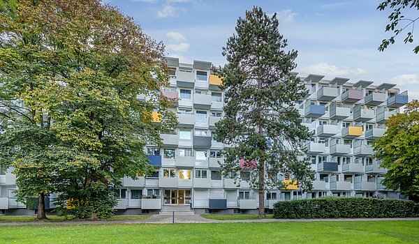 Apartamento de 1 habitación | München-Bogenhausen | 70264 | Ansicht zum Hauseingang