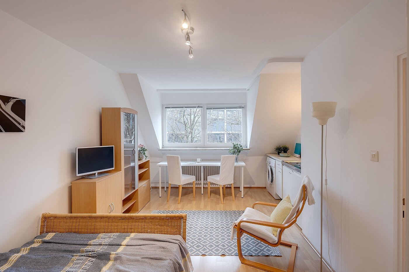 Apartamento de 1 habitación | München-Bogenhausen | 2012ML2 | auch die kl. Küche hat Platz