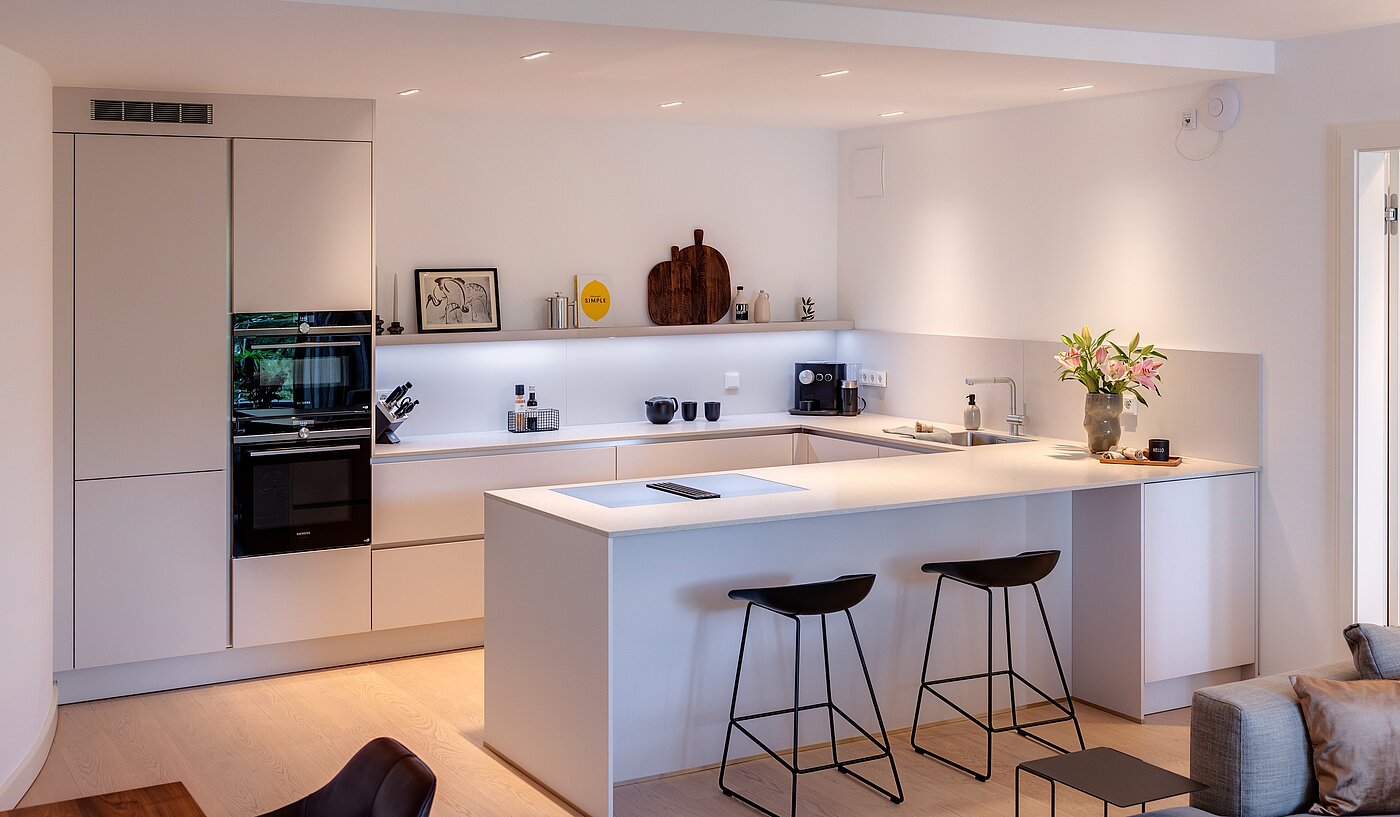 Apartamento de 3 habitaciones | 70046 | ...mit Theke zur Küche...