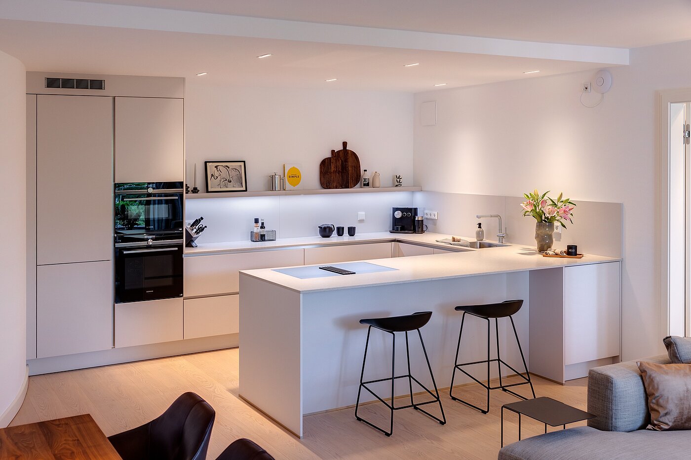 Apartamento de 3 habitaciones | 70046 | ...mit Theke zur Küche...