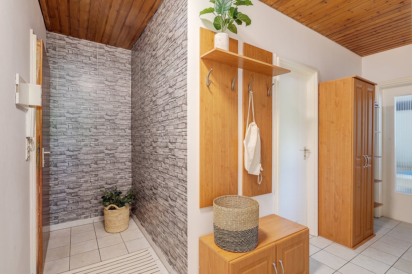 Apartamento de 2 habitaciones | München-Perlach | 1904ML5 | geräumiger Flur