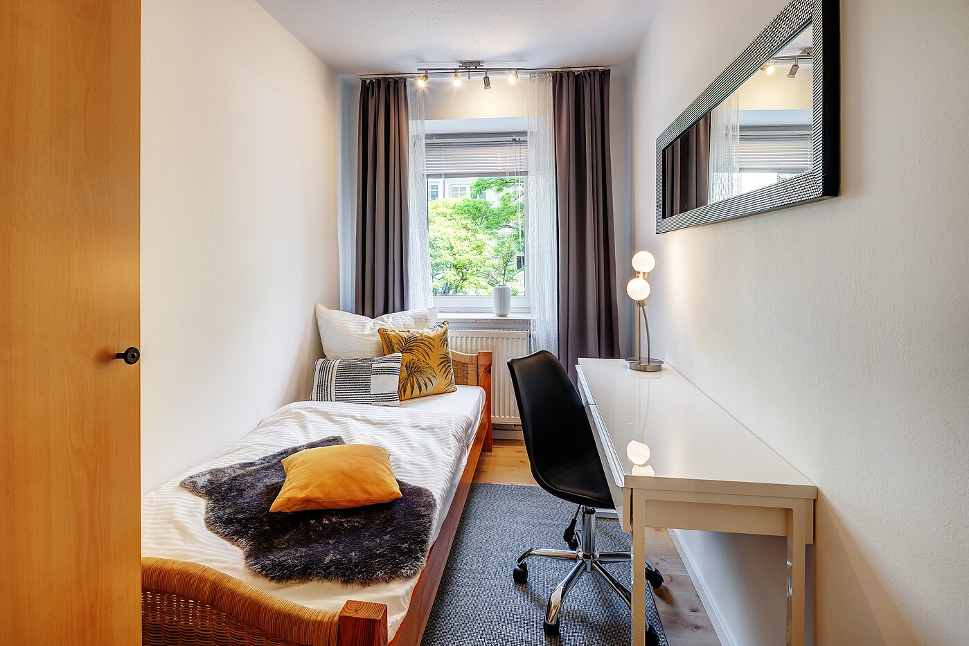 Apartamento de 2.5 habitaciones | München-Isarvorstadt | 70121 | Kleines Zimmer...