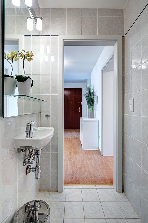 Apartamento de 2 habitaciones | München-Schwabing | 70102 | ...raumhoch gefliest