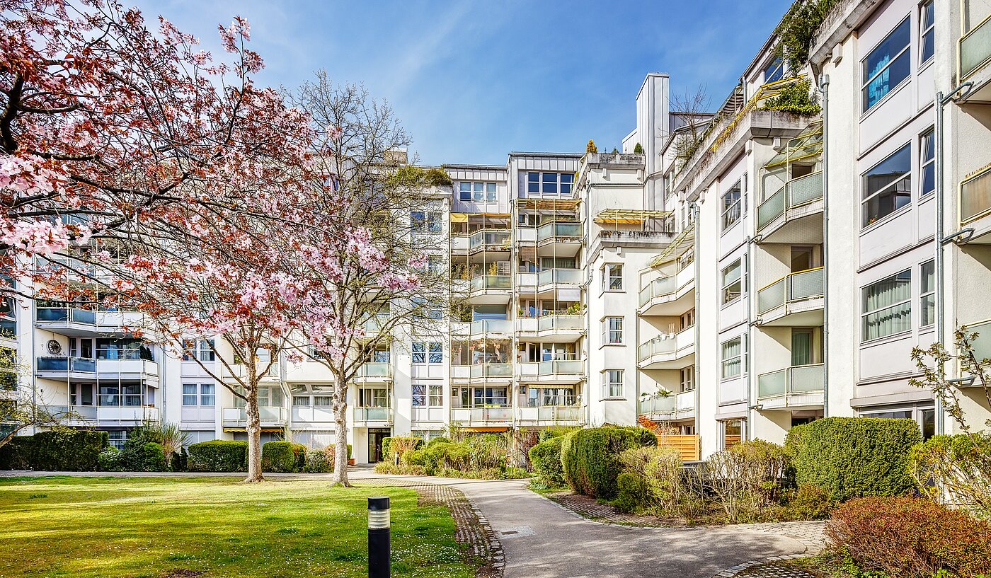 Apartamento de 1.5 habitaciones | München-Bogenhausen | 2203ML2 | Ansicht vom Innenhof aus