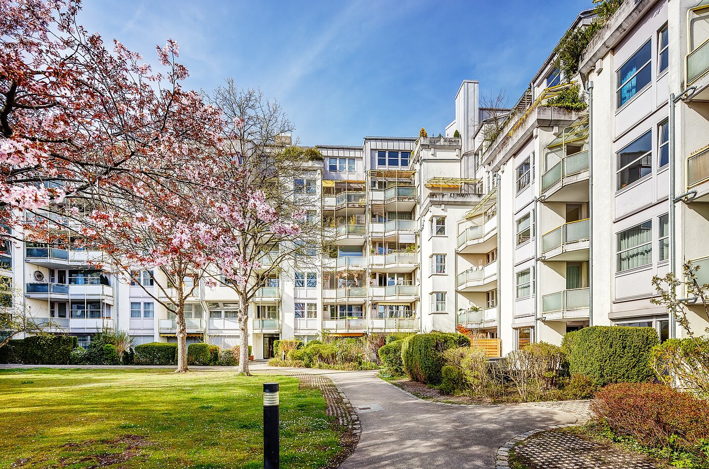 Apartamento de 1.5 habitaciones | München-Bogenhausen | 2203ML2 | Ansicht vom Innenhof aus