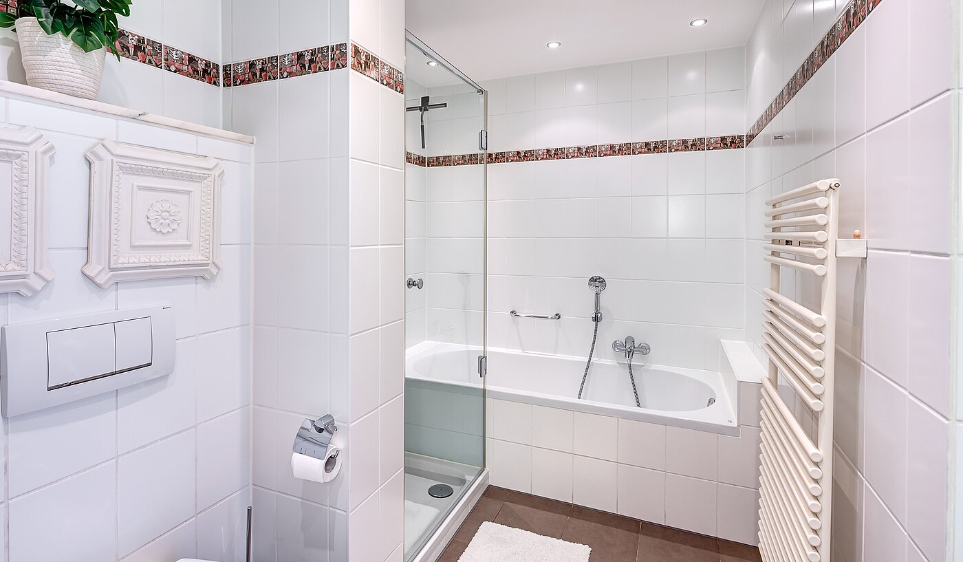 Apartamento de 3.5 habitaciones | 70284 | ...Dusche und Wanne