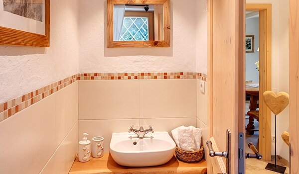 Piso en planta baja de 2.5 habitaciones | Kreuth | 701351 | Gäste WC