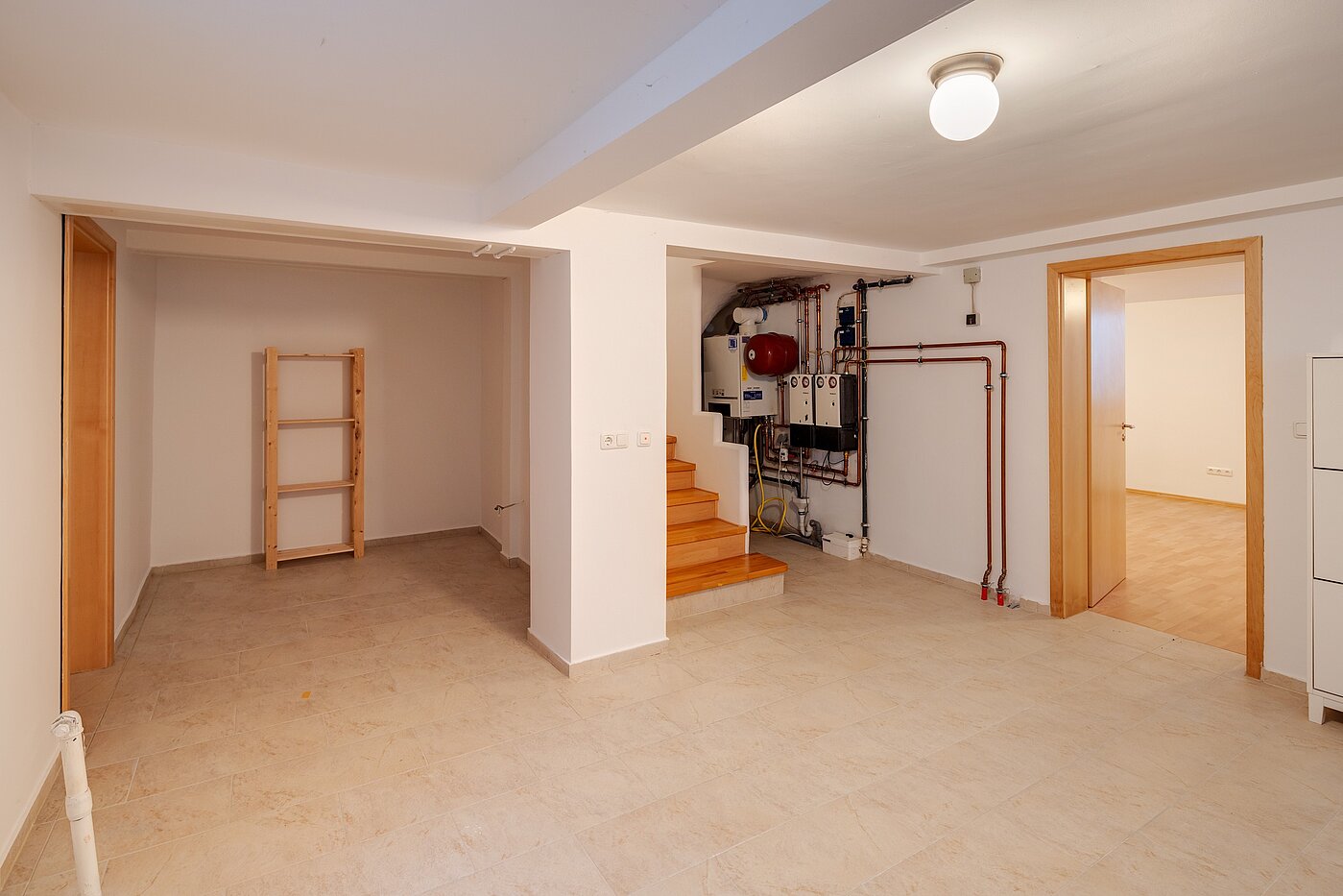 Casa adosada  de 6.5 habitaciones | Unterschleißheim | 70122 | Großer Kellerraum mit Platz für die...