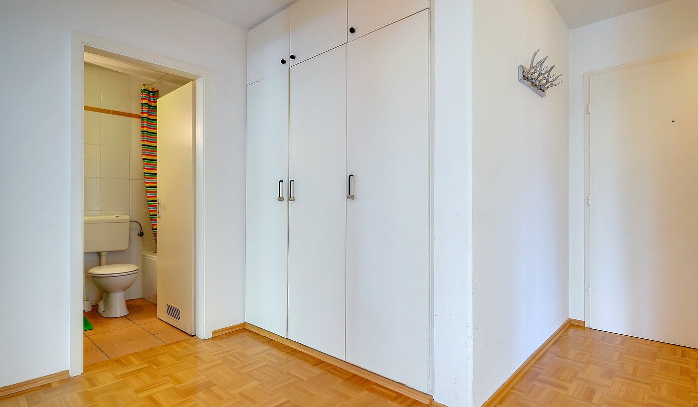 Apartamento de 2 habitaciones | München-Maxvorstadt | 2105ML2 | Funktionale Einbauschränke...