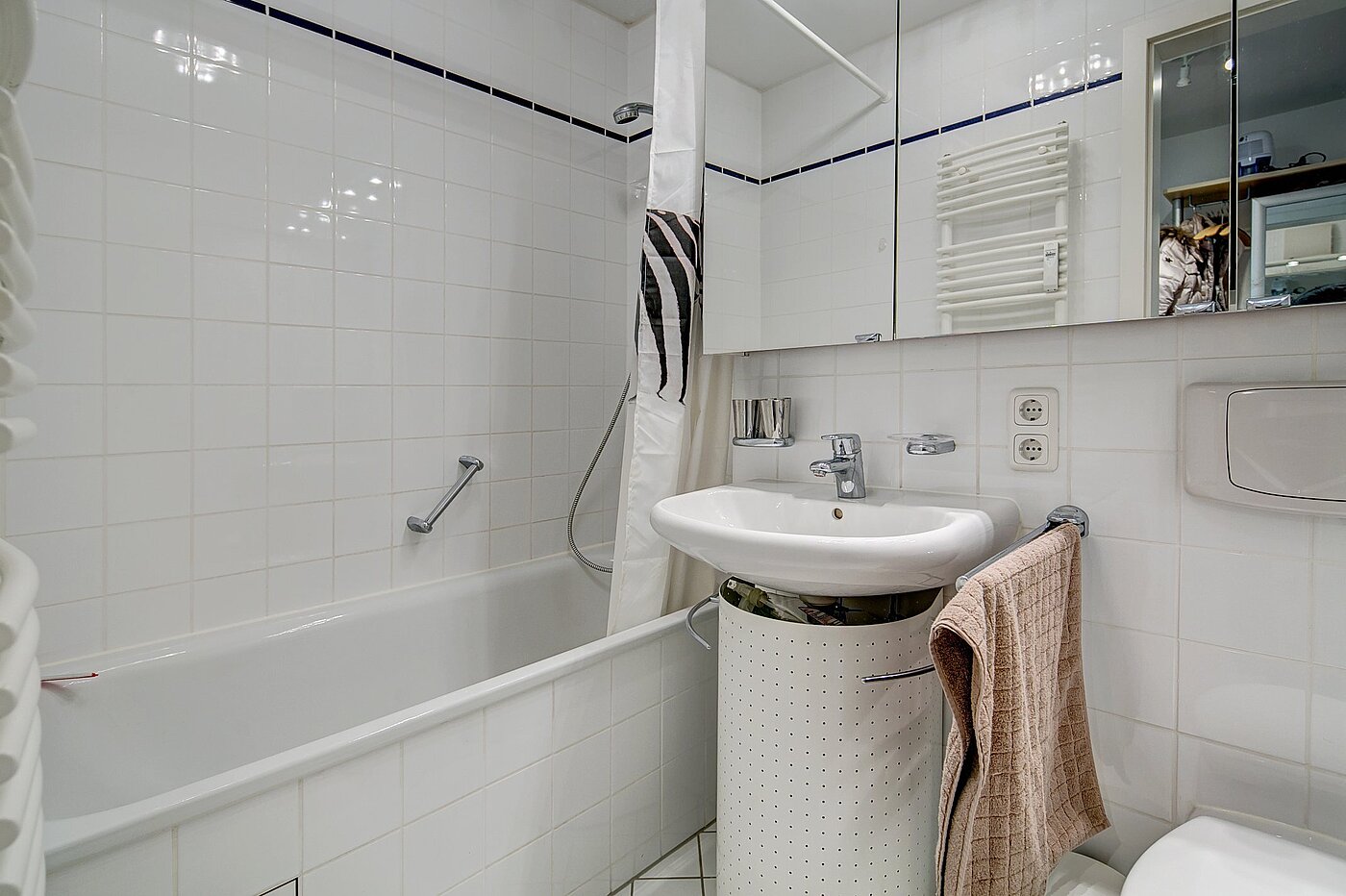 Apartamento de 1 habitación | München-Isarvorstadt | 2104ML6 | Bad mit Badewanne