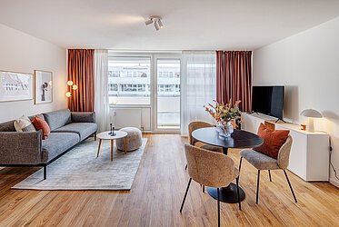 Neuhausen: Piso con estilo con balcón - alquilado por tiempo limitado