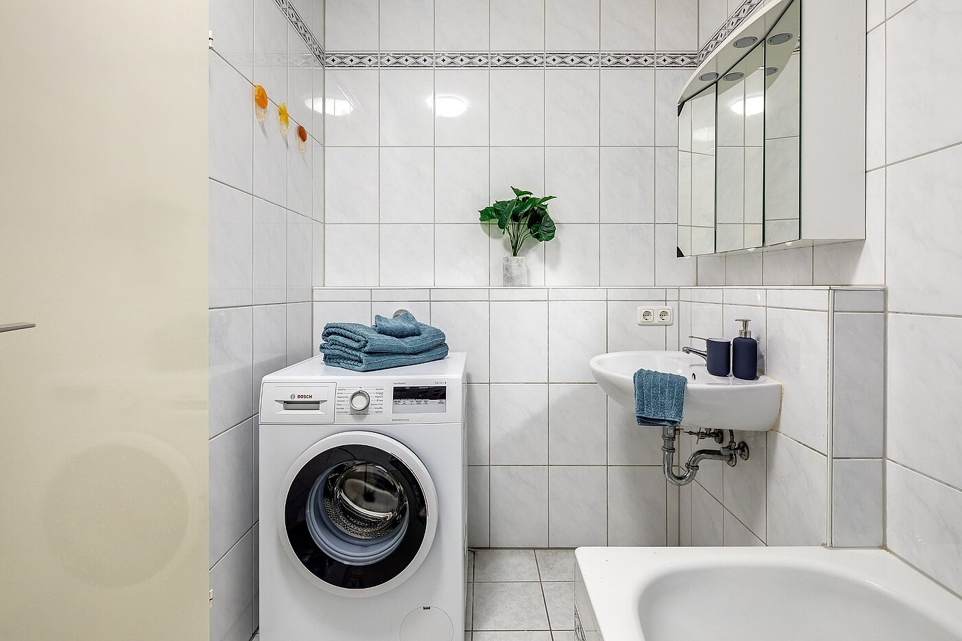 Apartamento de 2 habitaciones | München-Perlach | 1904ML5 | hell gefliestes Bad