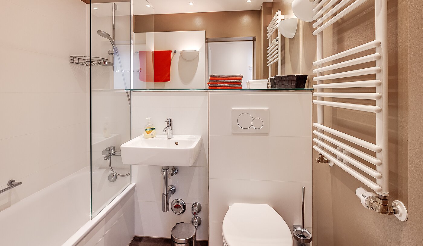 Apartamento de 1.5 habitaciones | München-Schwanthalerhöhe | 2211ML8 | Gefliestes Bedezimmer