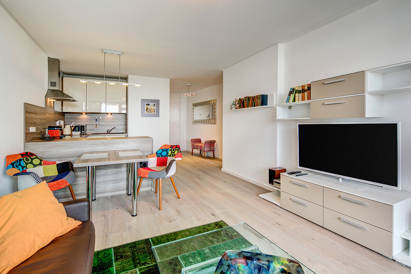 Apartamento de 2 habitaciones | München-Schwabing | 70445 | Wohn- und Essbereich