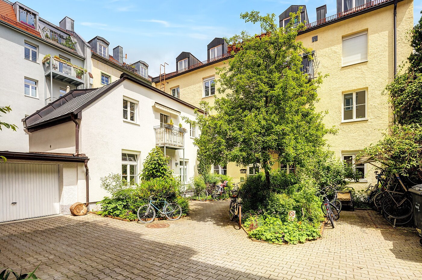 Apartamento de 1 habitación | München-Neuhausen | 70235 | Ansicht vom Innenhof aus