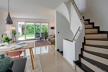 Aubing: Casa adosada en perfecto estado - mobiliario elegante - ubicación tranquila