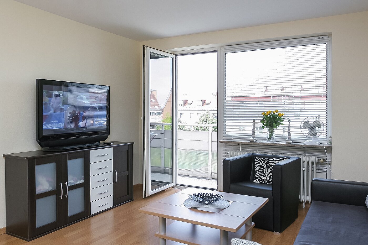 Apartamento de 2 habitaciones | München-Nymphenburg | 1805ML3 | Helles Wohnzimmer